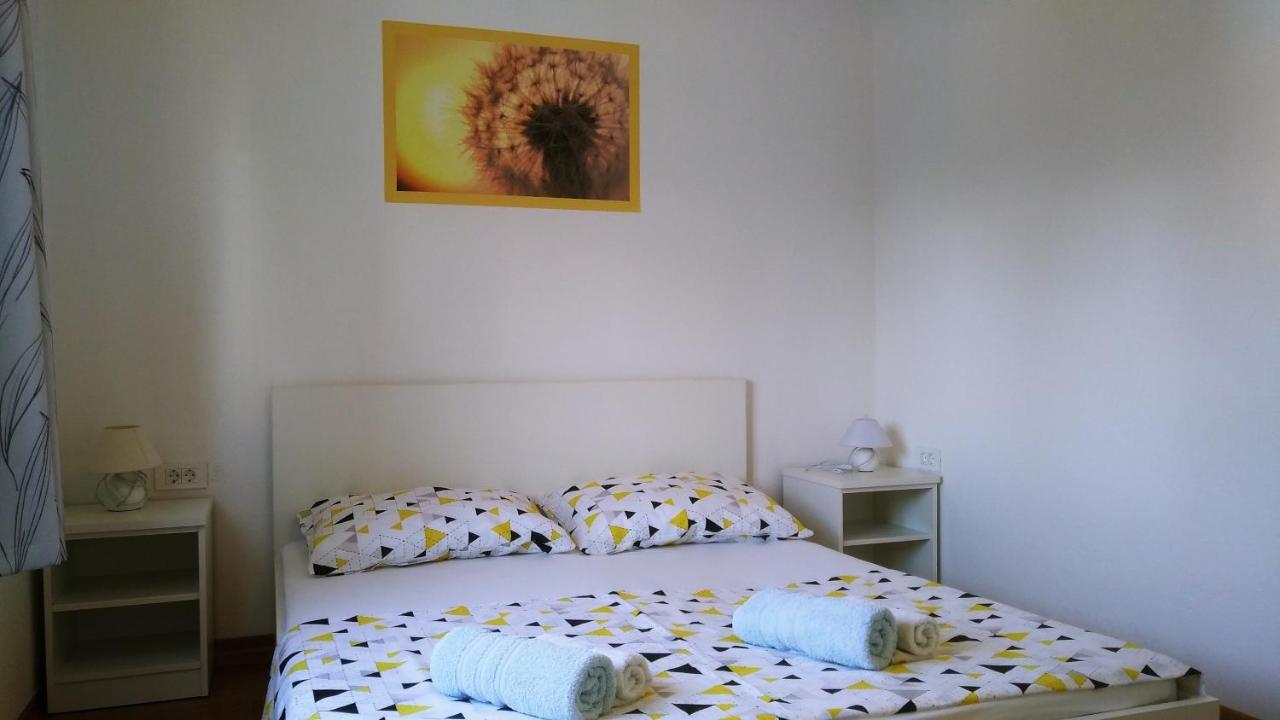 نوفاليا Apartmani "Lorenzo" المظهر الخارجي الصورة