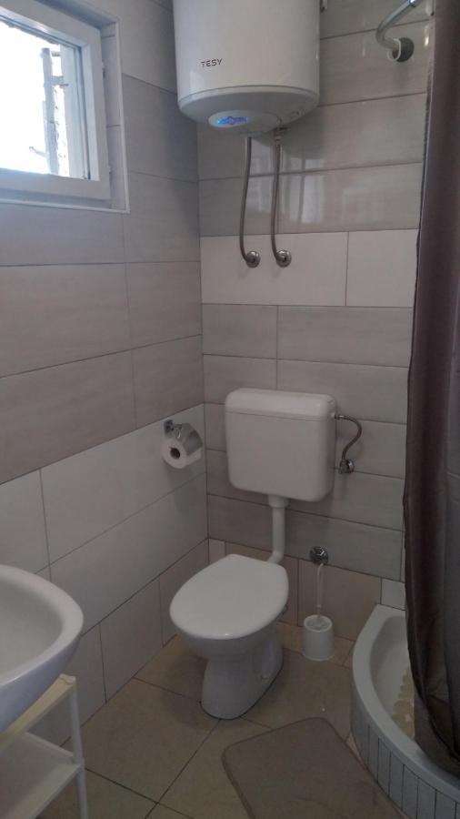 نوفاليا Apartmani "Lorenzo" المظهر الخارجي الصورة
