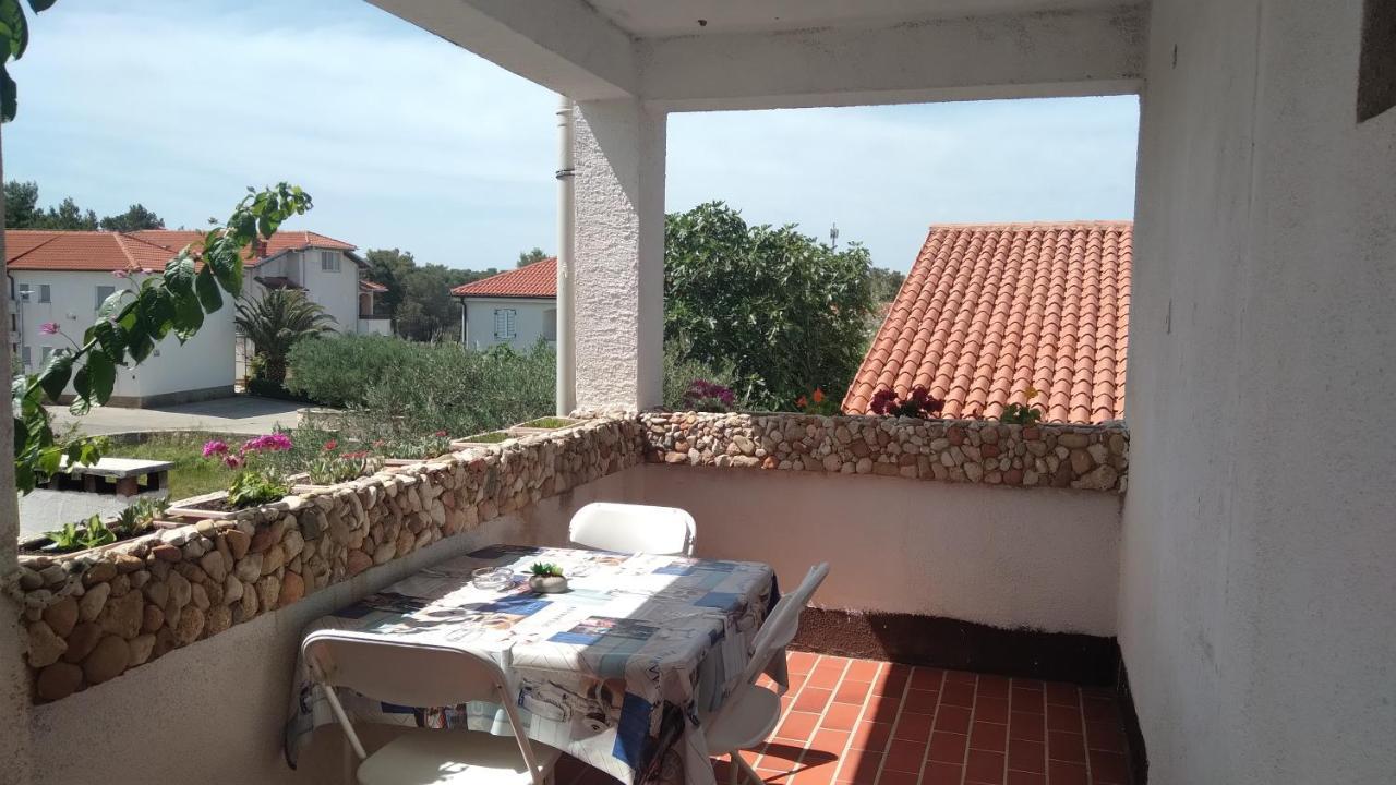 نوفاليا Apartmani "Lorenzo" المظهر الخارجي الصورة