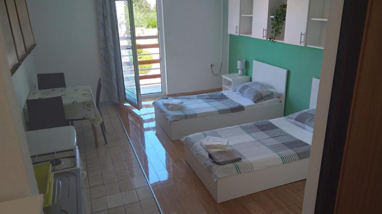 نوفاليا Apartmani "Lorenzo" المظهر الخارجي الصورة