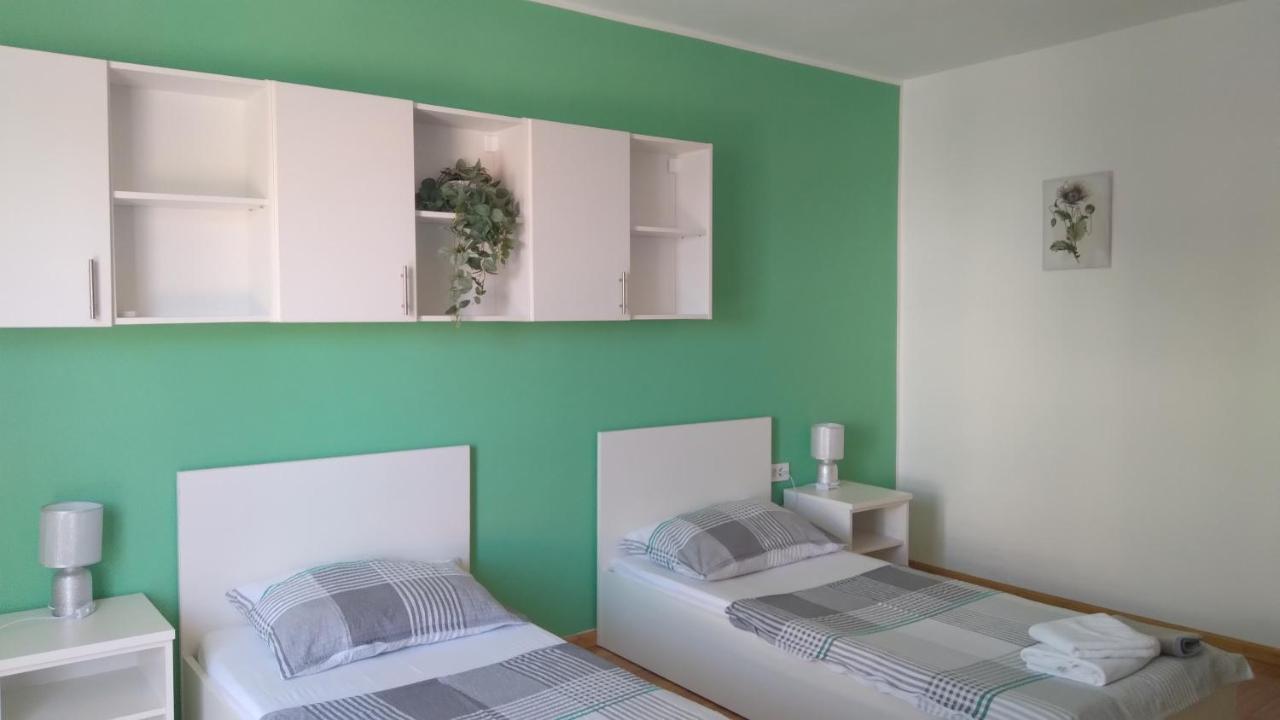 نوفاليا Apartmani "Lorenzo" المظهر الخارجي الصورة